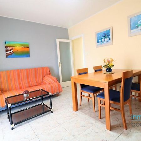 Neptuno Con Vistas Al Mar Apartment Салоу Екстериор снимка